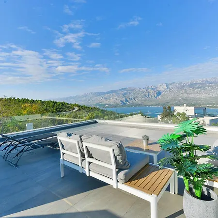 Villa Anna With Pool, Zadar County Vinjerac