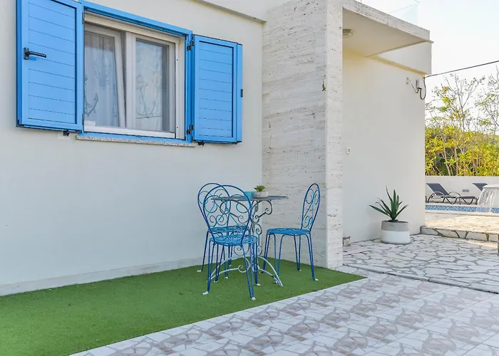 Villa Anna With Pool, Zadar County