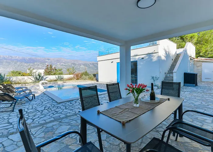 Anna With Pool, Zadar County *