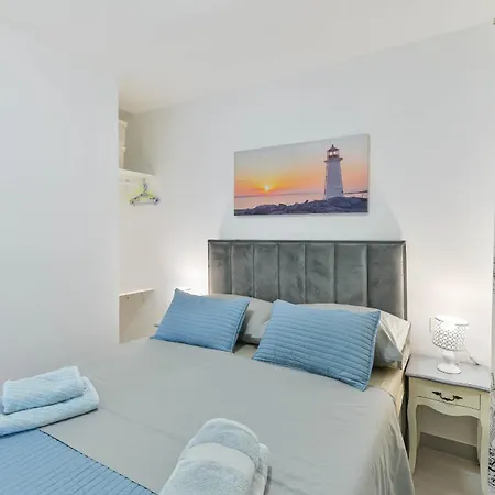 Anna With Pool, Zadar County *