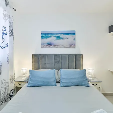 Anna With Pool, Zadar County