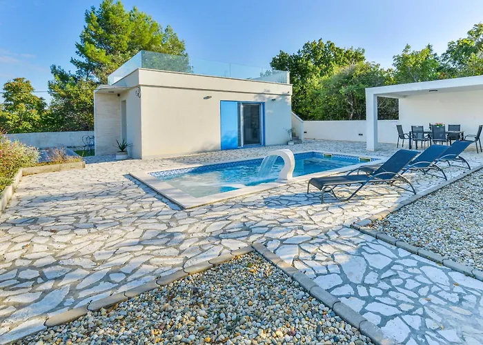 Anna With Pool, Zadar County * Виньерац