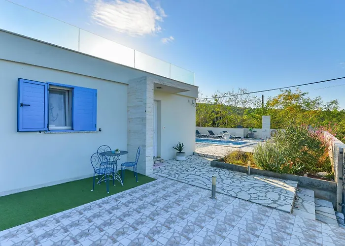 Anna With Pool, Zadar County