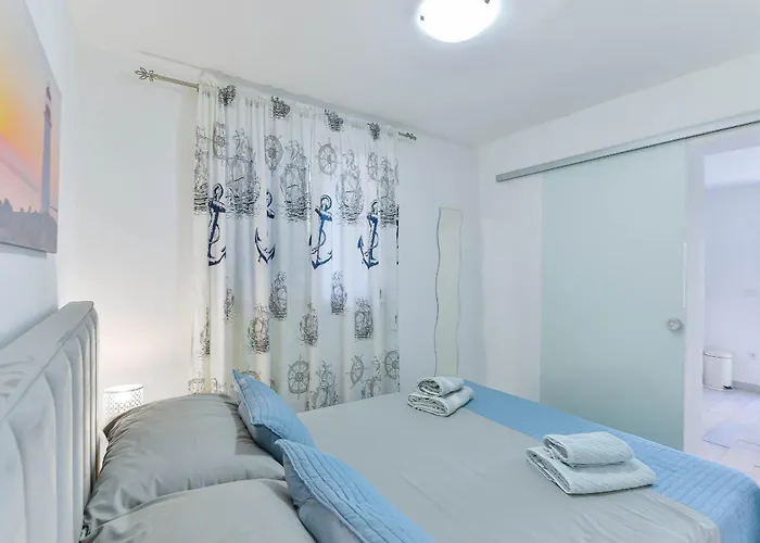 Anna With Pool, Zadar County Вилла Виньерац